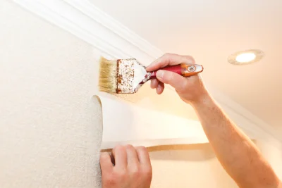 Pose de papier peint à Orsan — revêtements muraux et toiles de verre